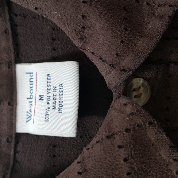 Womens Westbound No Iron Soft and Comfortable Vegan Faux Suede Button Down Shirt - Picture 4 of 6